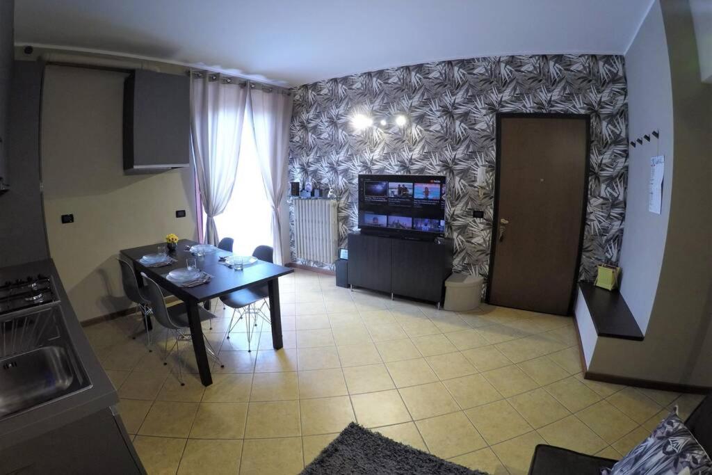 Casa Di Mirco - Ampio E Moderno Bilocale Apartment Castenedolo Екстериор снимка