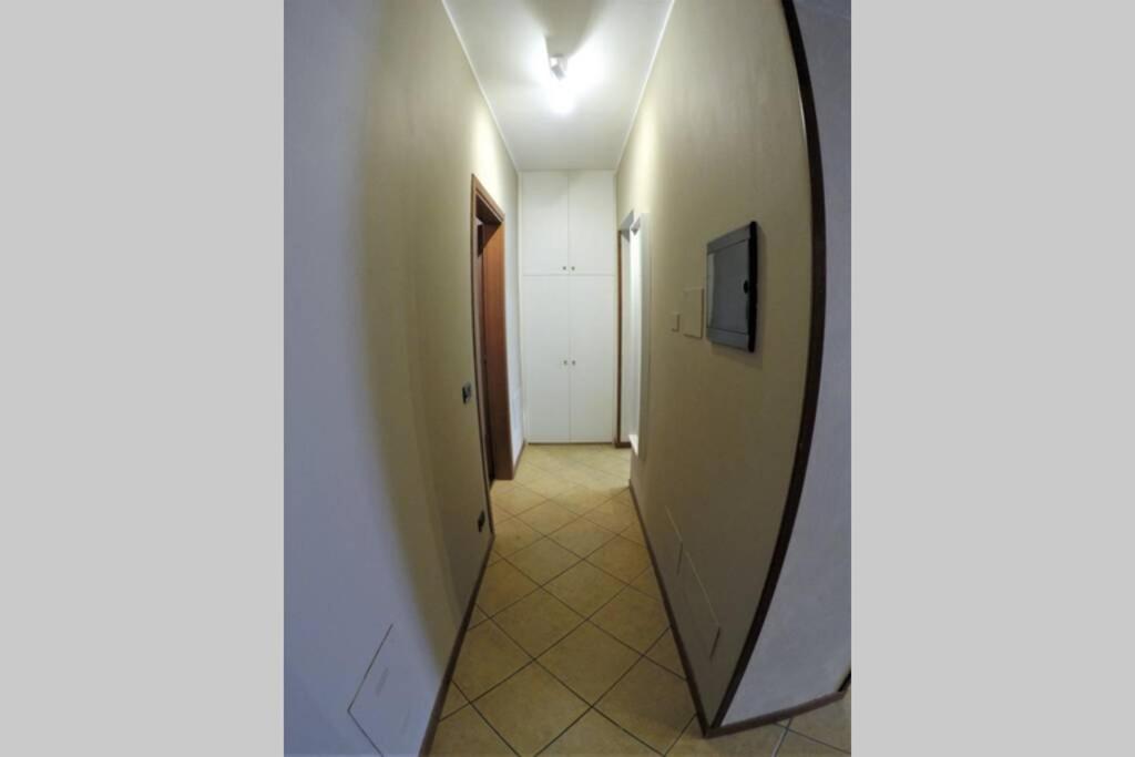 Casa Di Mirco - Ampio E Moderno Bilocale Apartment Castenedolo Екстериор снимка